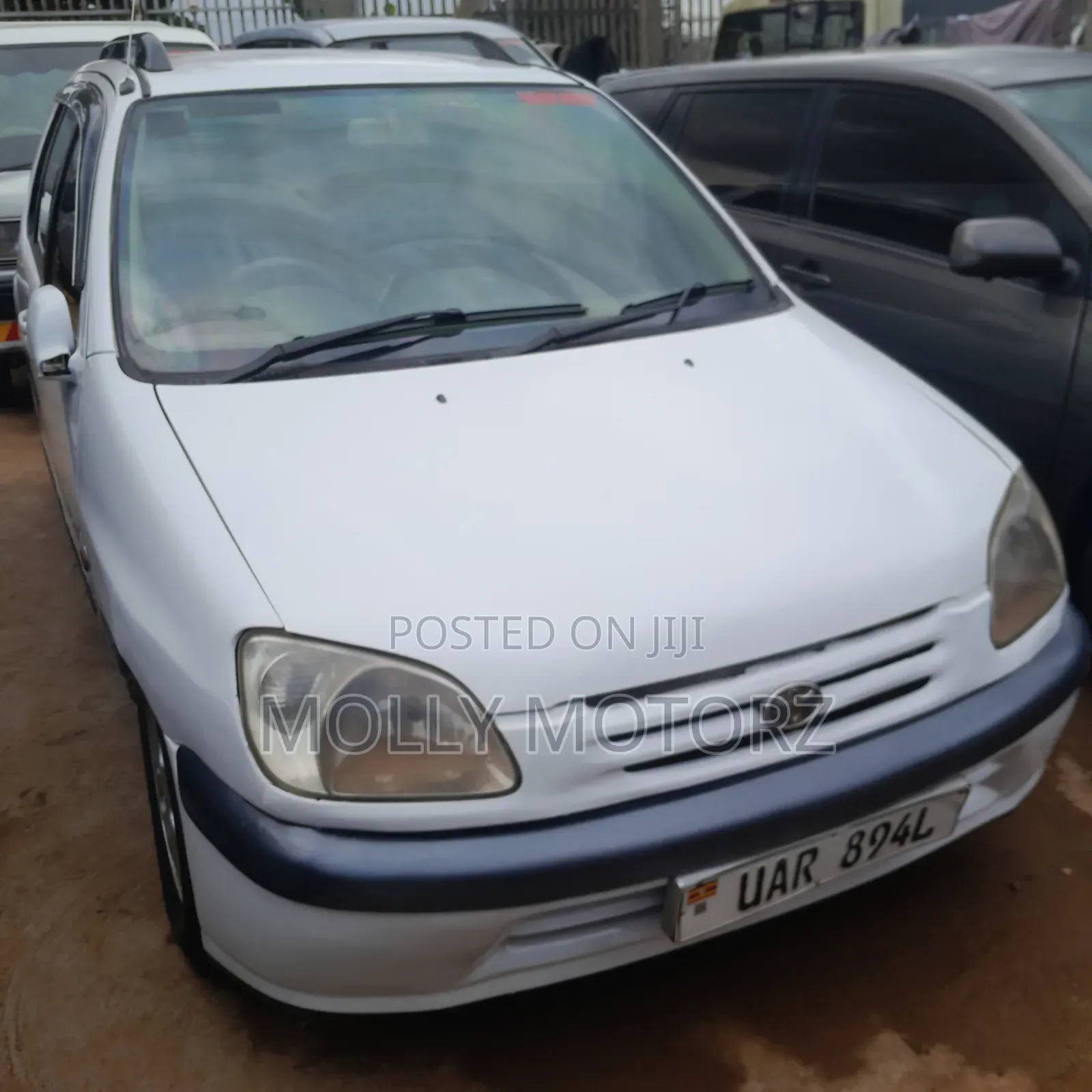 Toyota Raum 2004 White