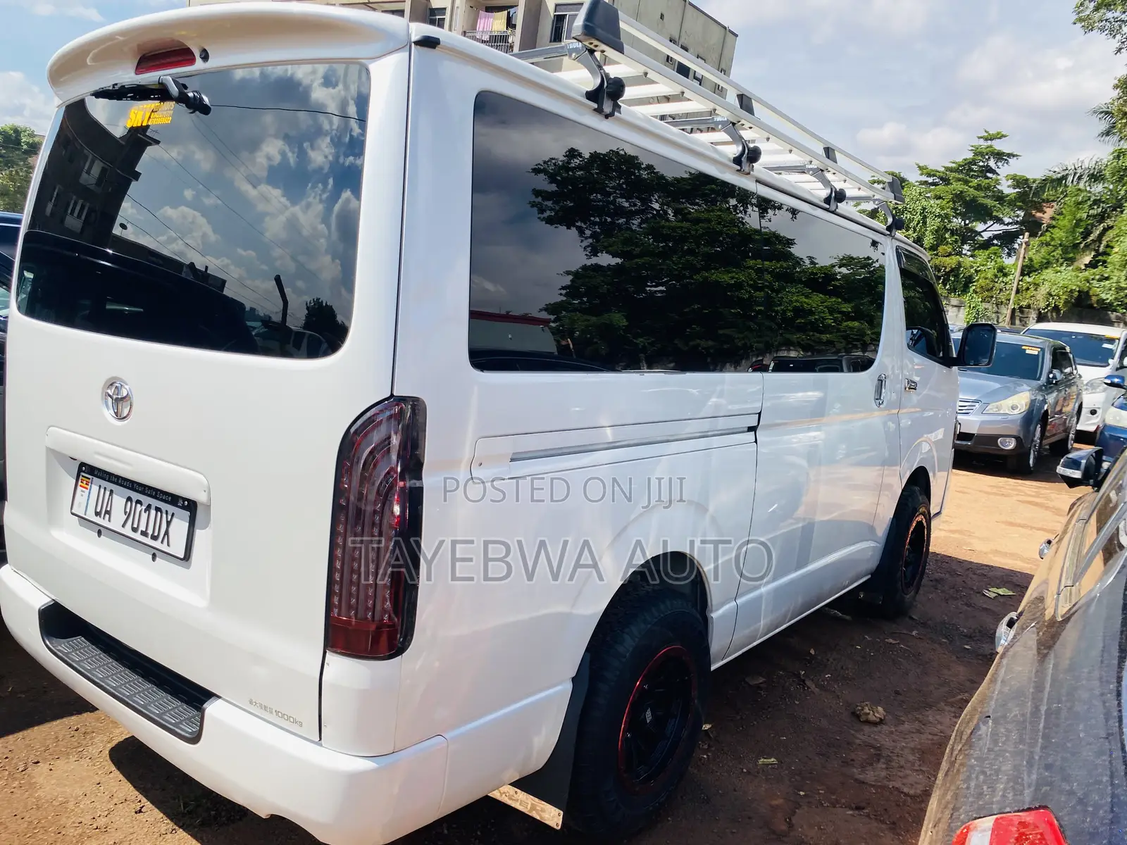 Toyota Grand HiAce 2015 White