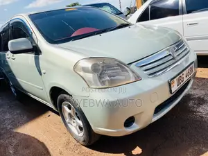 Toyota Raum 1.5 FWD 2007 Green