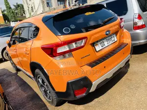 Subaru XV 2017 Orange