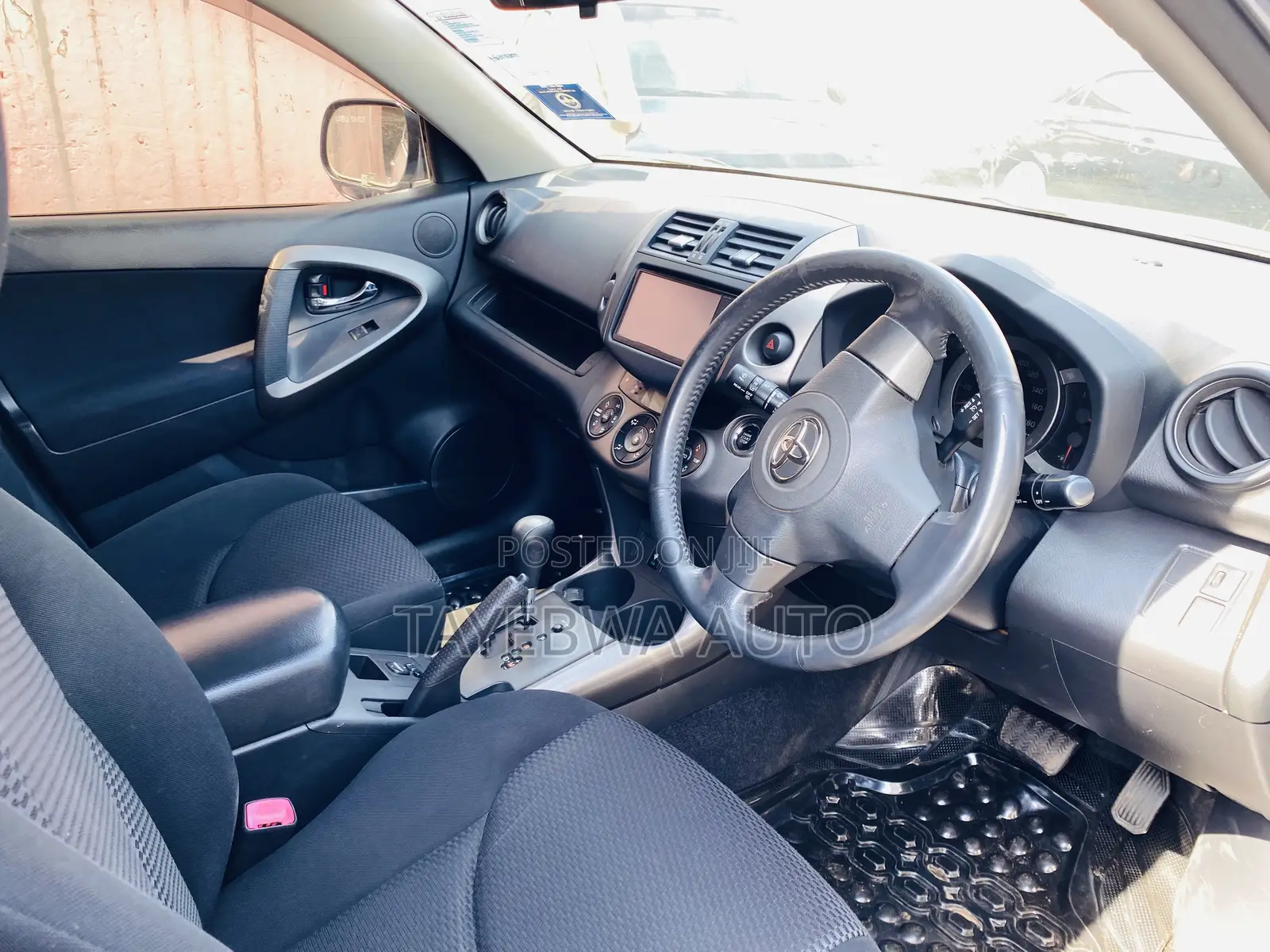 Toyota RAV4 2010