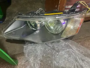 Outlander Headlight