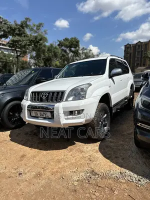 Toyota Land Cruiser Prado 2010 Pearl