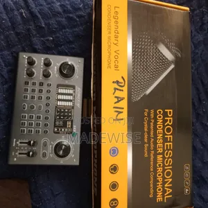 Selling This Studio Microphone With a Sound Card