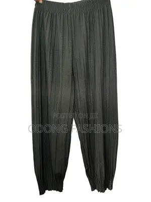 Balloon Pants / Pleated Harem Pants