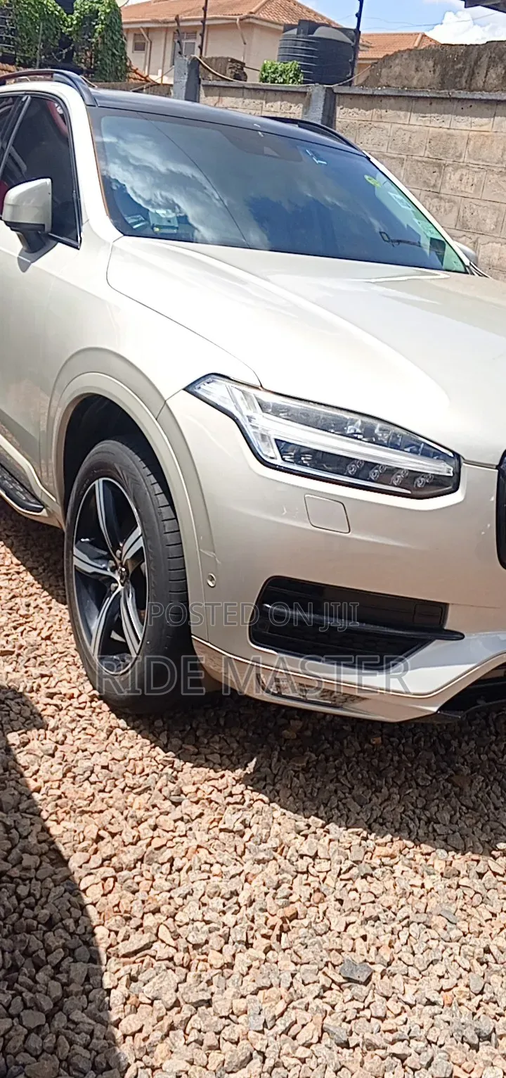Volvo XC90 2018 Gray