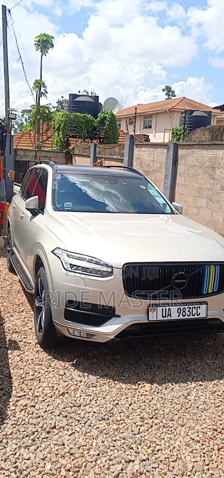 Volvo XC90 2018 Gray