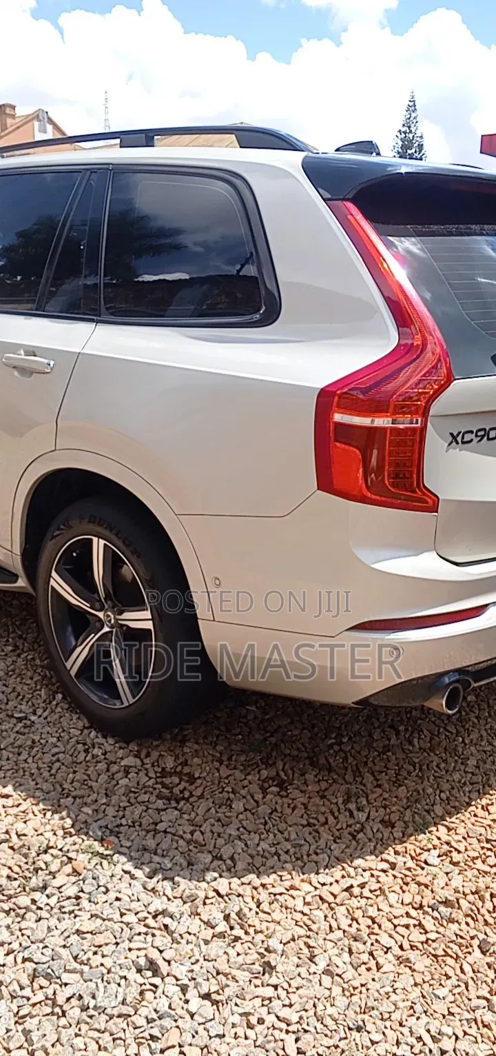 Volvo XC90 2018 Gray