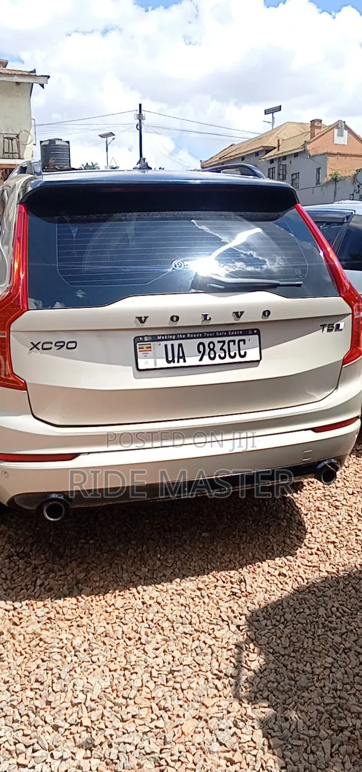 Volvo XC90 2018 Gray