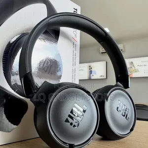 JBL Tuner 520c