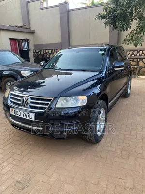 Volkswagen Touareg 2012 Black