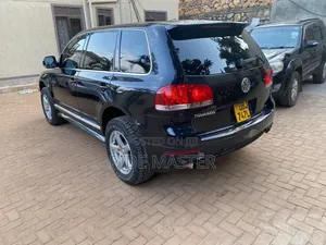 Volkswagen Touareg 2012 Black