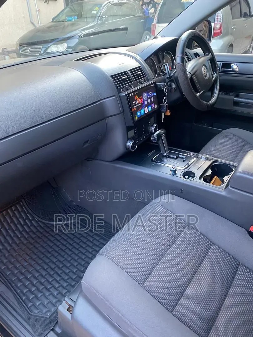 Volkswagen Touareg 2012 Black