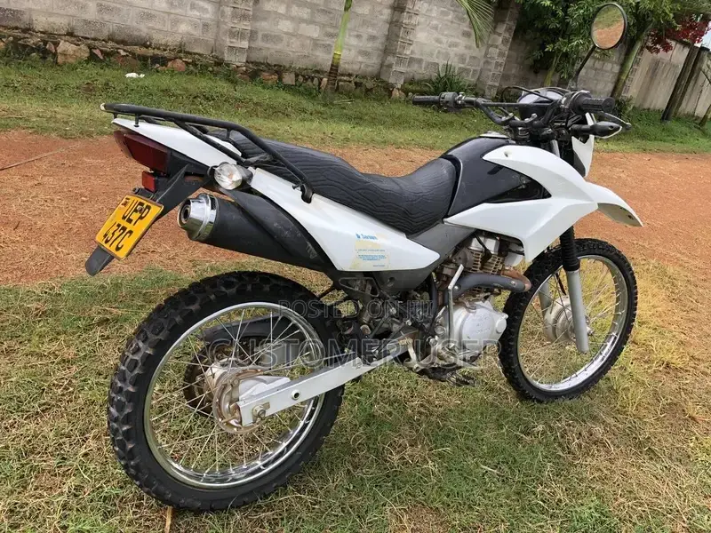 Honda XL 125 2016 White