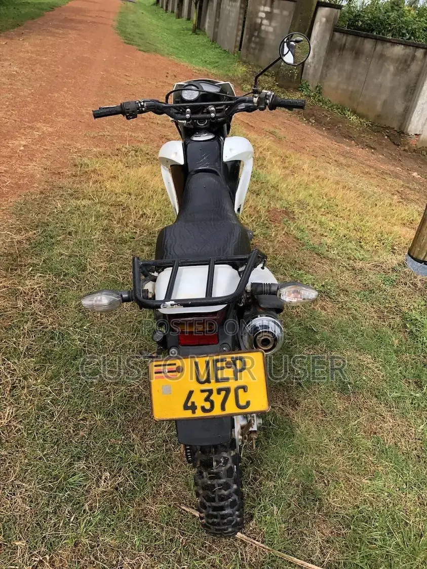 Honda XL 125 2016 White