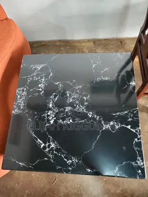 Mabo Table Glass