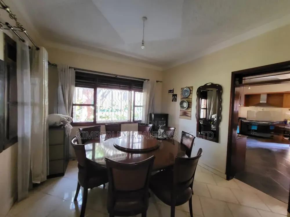 10bdrm Mansion in Makindye for sale