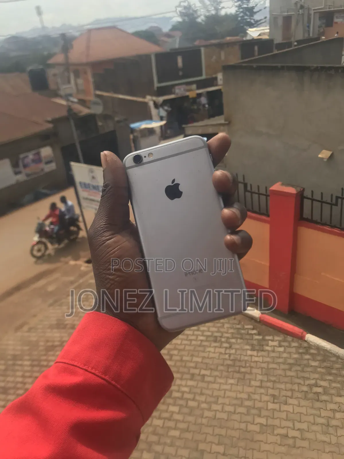 Apple iPhone 6s 32 GB Silver