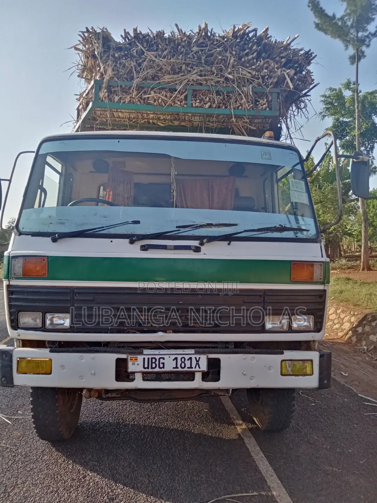 Nissan Diesel 1990 White