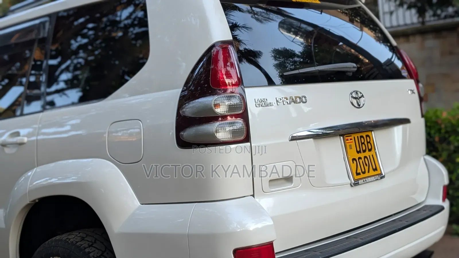 Toyota Land Cruiser Prado 2006 White