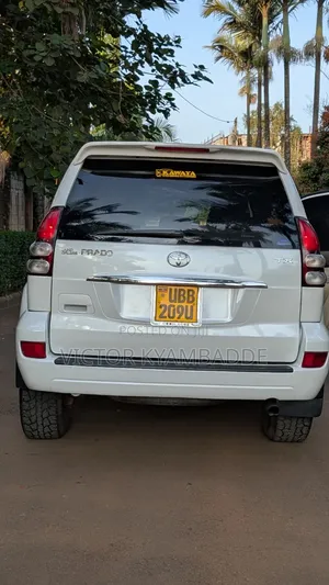 Toyota Land Cruiser Prado 2006 White