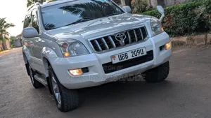 Toyota Land Cruiser Prado 2006 White