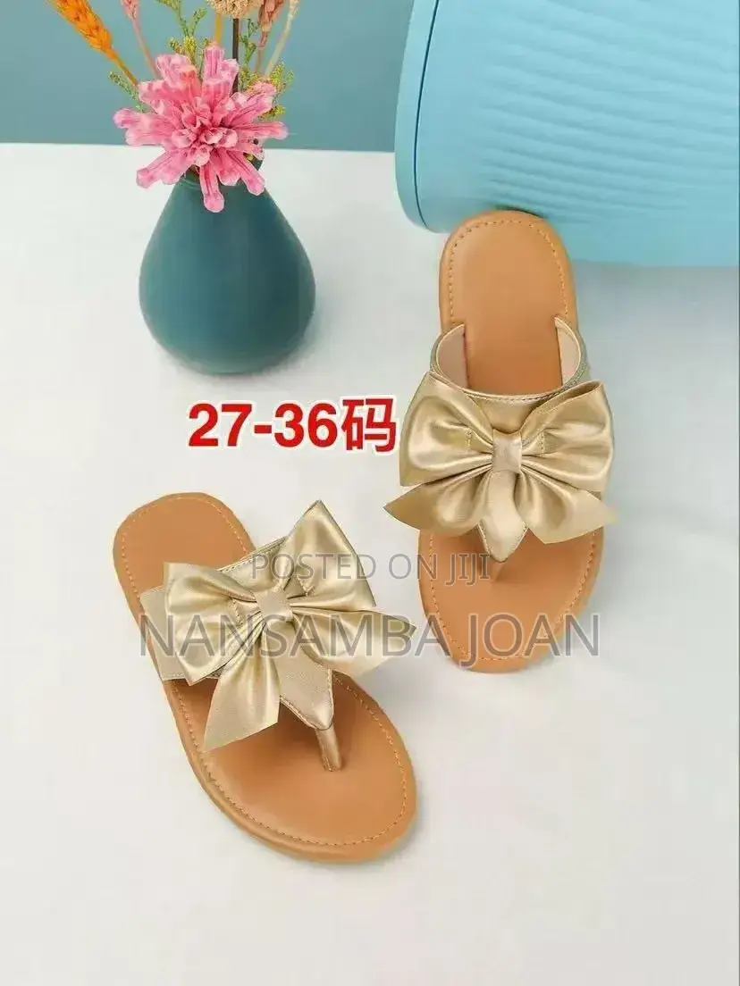 Butterfly Flat Shoes for Girls_gold