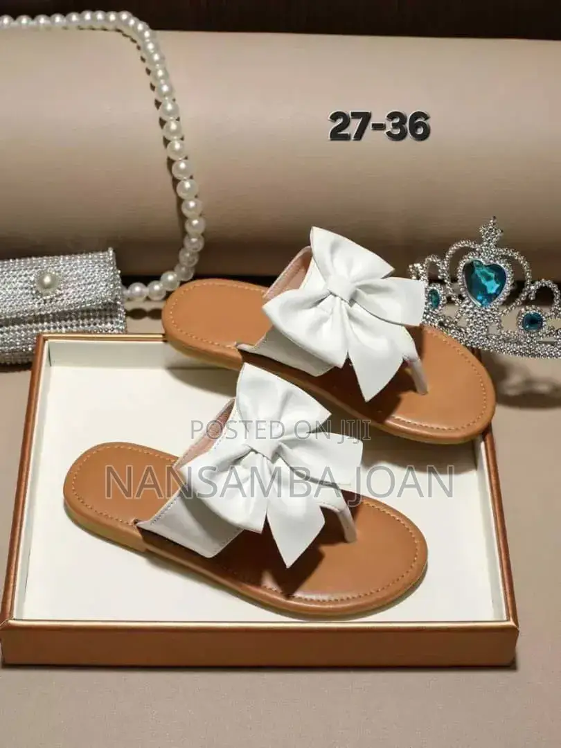 Girls Slip on Butterfly Open Shoes_white