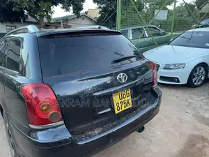 Toyota Avensis 2008 Black