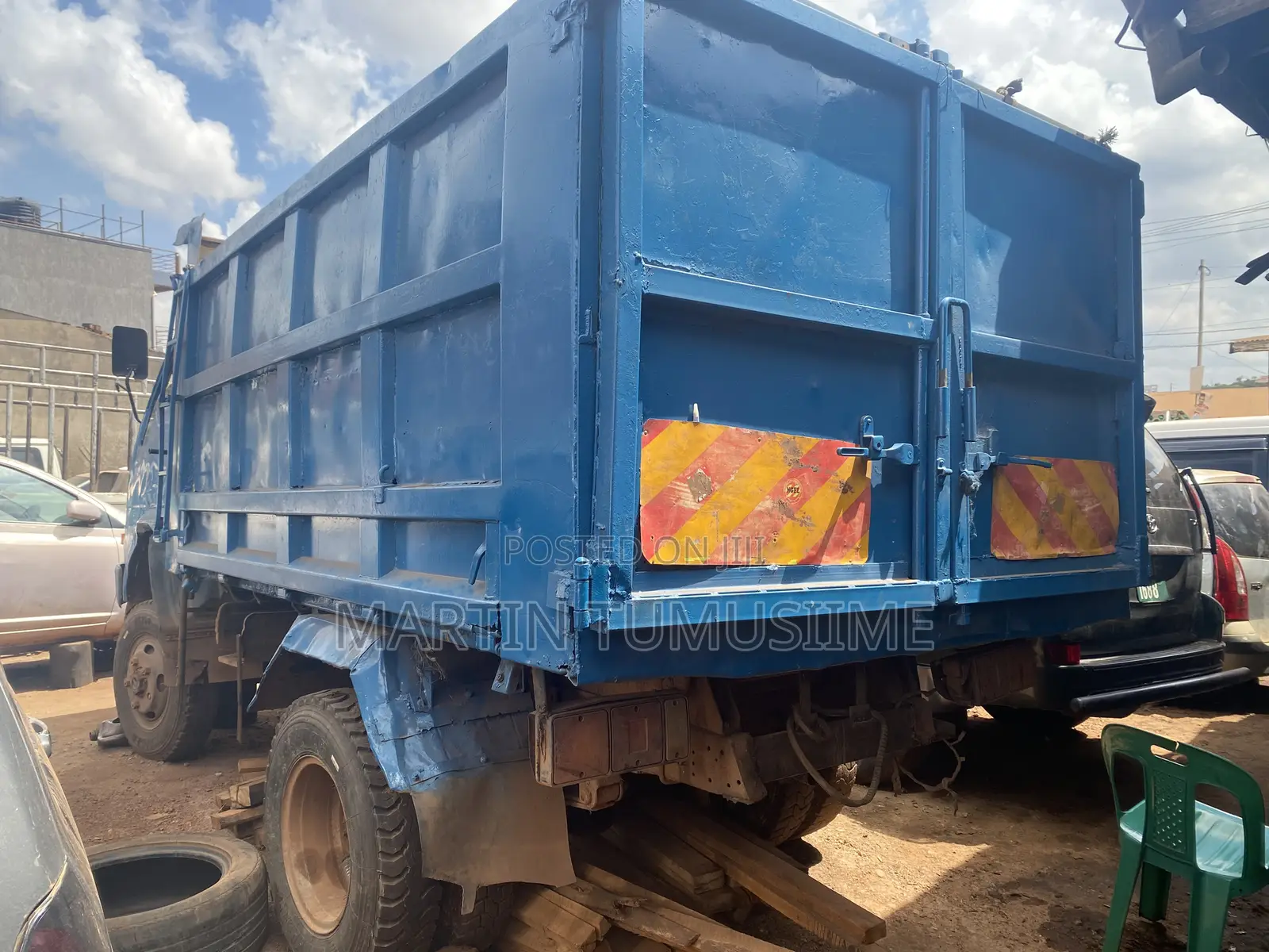 Mitsubishi Truck Dumper - Canter 1990 Blue