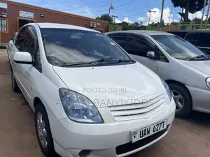 Toyota Corolla Spacio 2004 White