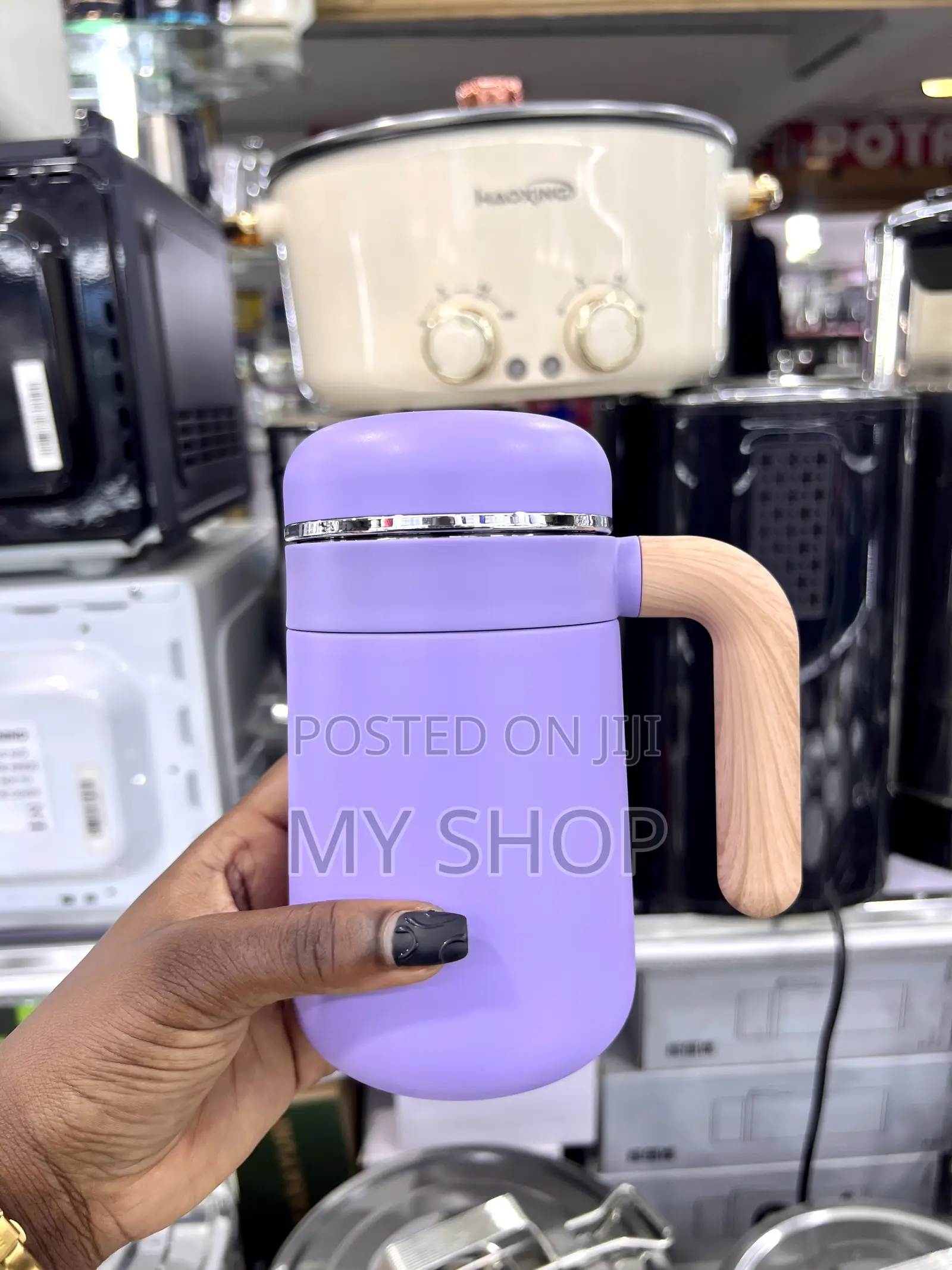 Stylish Vacuum Cup With Handle – Your Everyday Coffee Companion