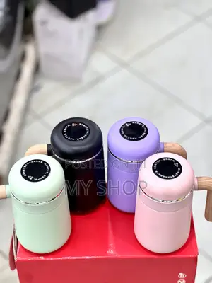 Leak-Proof Vacuum Cup With Handle – Designed for Life on the Go