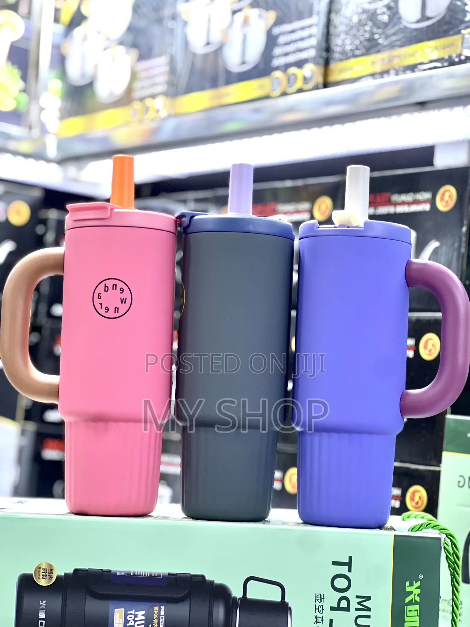 Stay Hydrated in Style With Our Premium Vacuum Cup With Handle