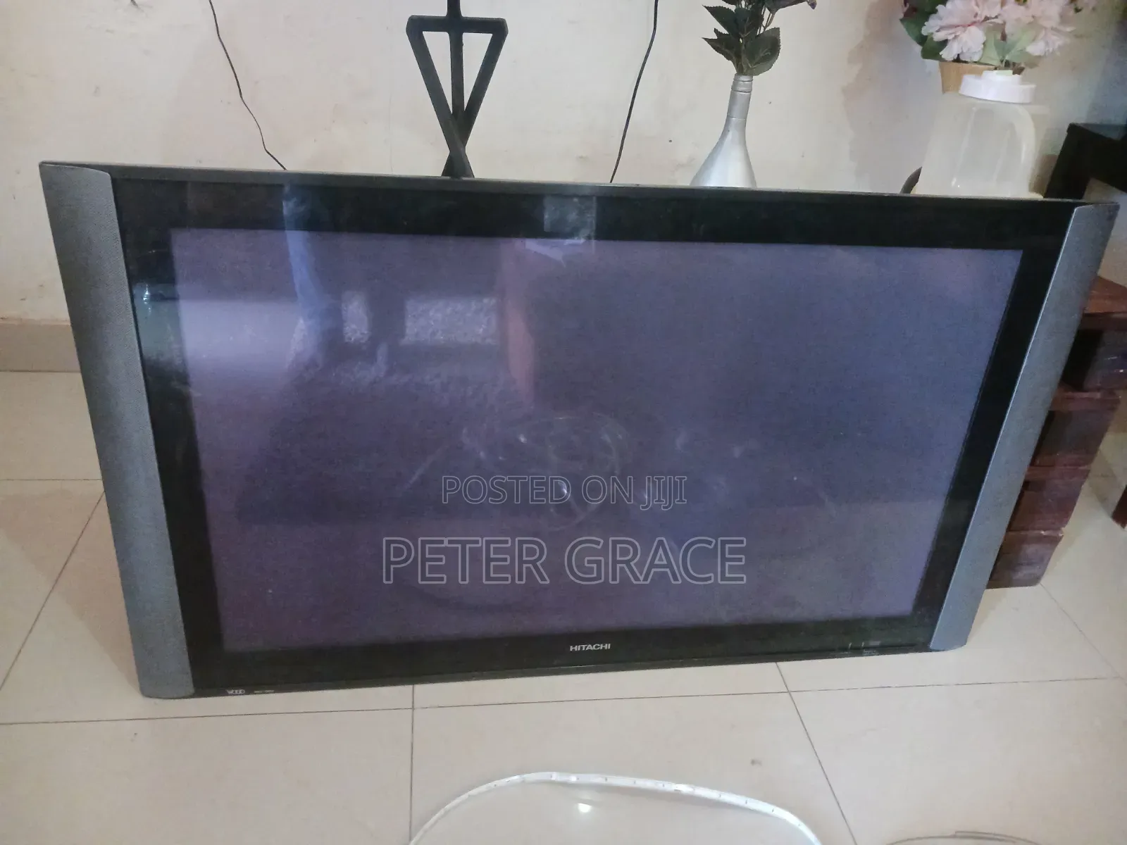 Hitachi 42" Plasma Tv
