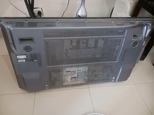 Hitachi 42" Plasma Tv