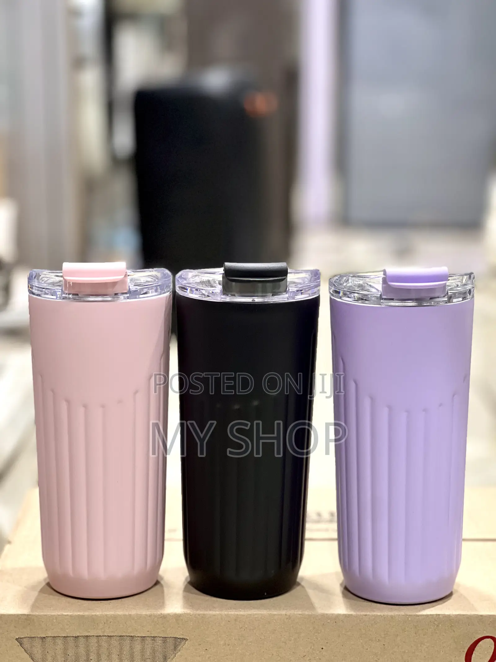 Leak-Proof Vacuum Cup – The Perfect Office Desk Accessory