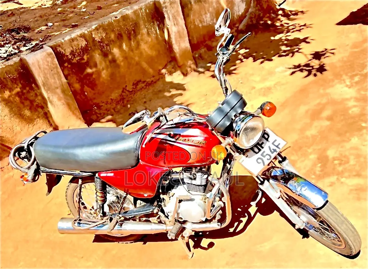 Bajaj Boxer 100 2025 Red