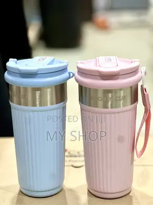 Upgrade Your Work Desk With a Premium Vacuum Mug