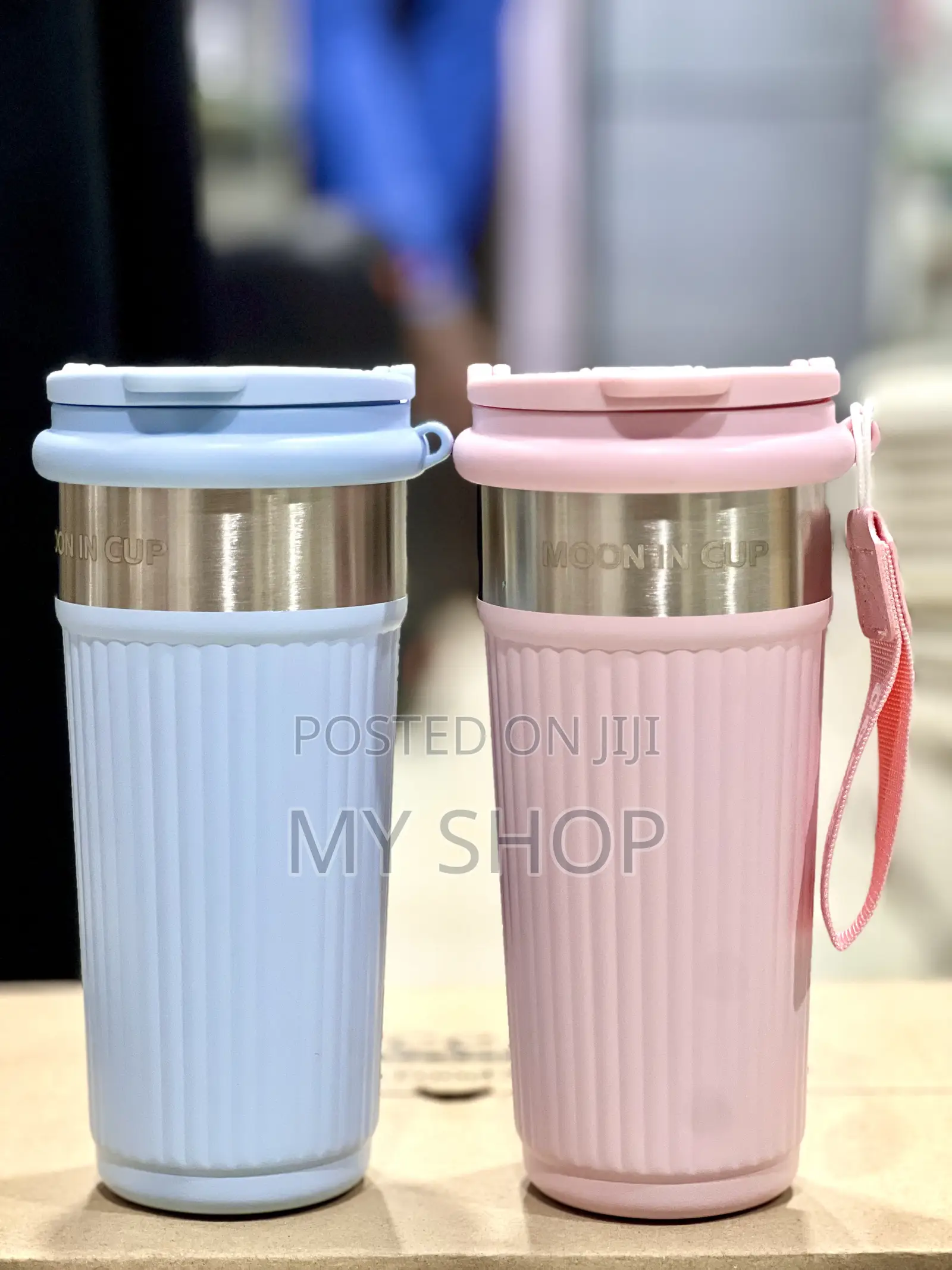 Upgrade Your Work Desk With a Premium Vacuum Mug