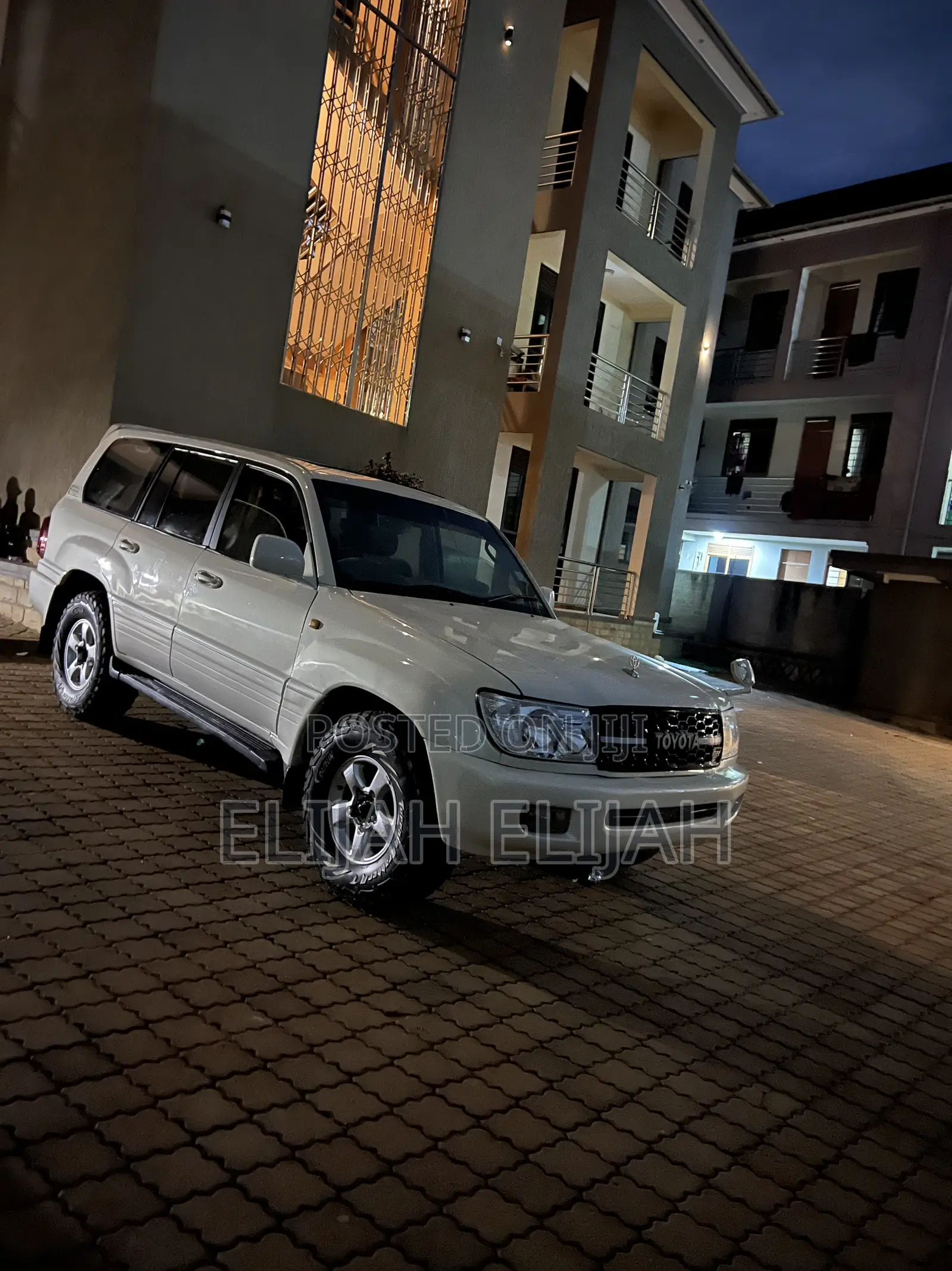 Toyota Land Cruiser Prado 4.0 Petrol TX-L 2006 White