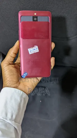 Kyocera Basio 3 KYV43 32 GB Red