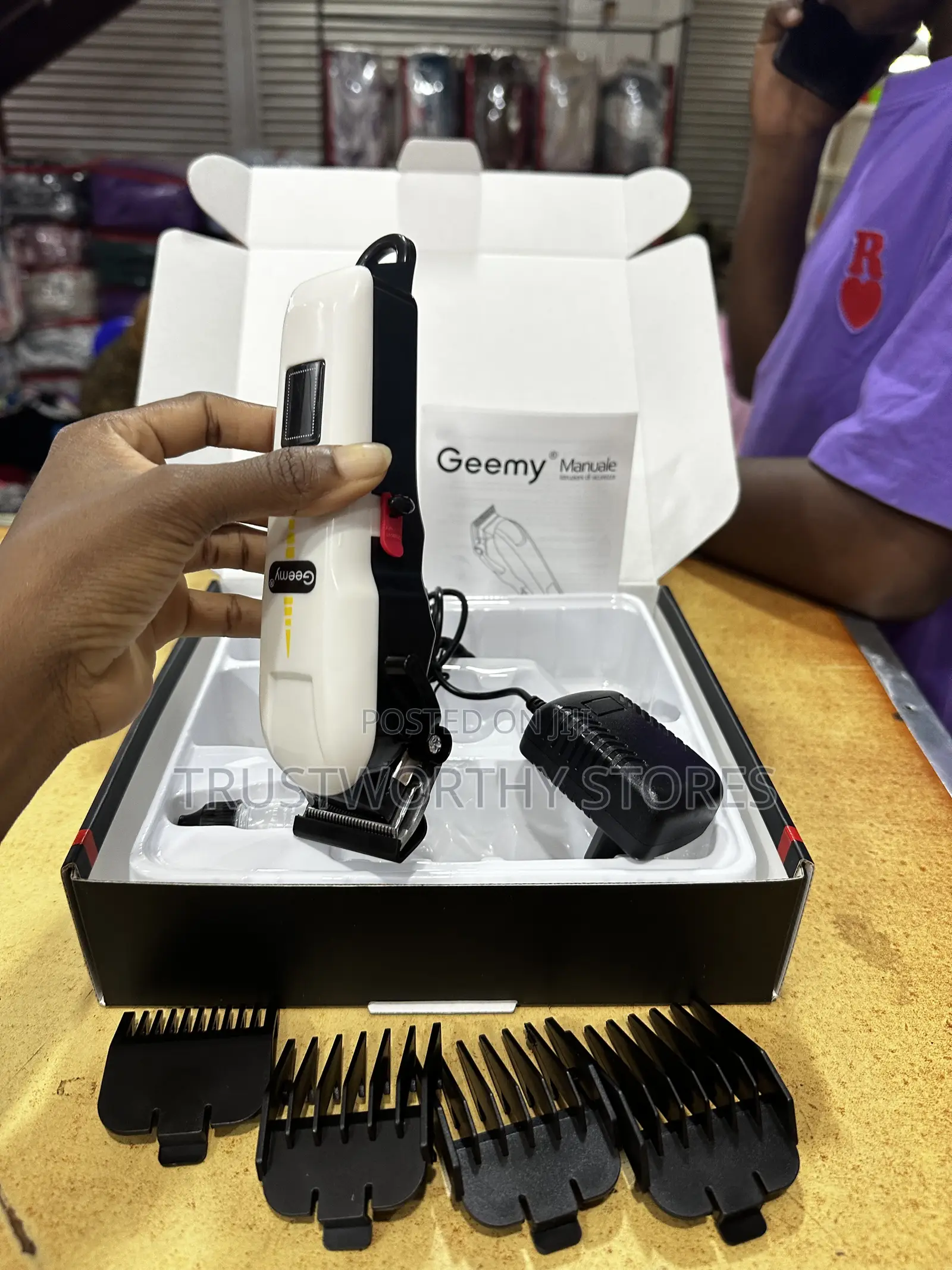 Geemy Hair Styling Machine With 4 Blades