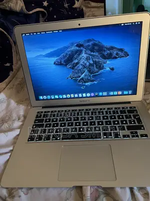 Laptop Apple MacBook Pro 2017 8GB Intel Core i5 SSD 256GB