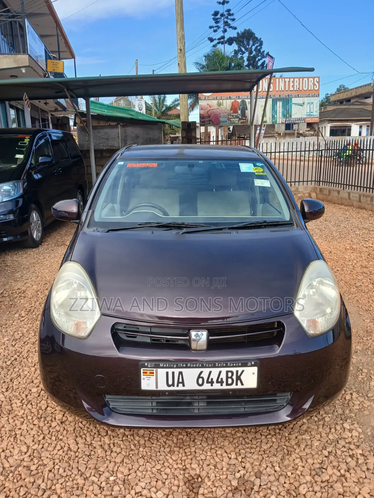 Toyota Passo 1.3 FWD 2012 Maroon