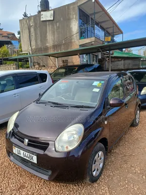 Toyota Passo 1.3 FWD 2012 Maroon