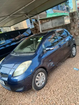 Toyota Vitz 1.5 FWD 5dr 2013 Blue