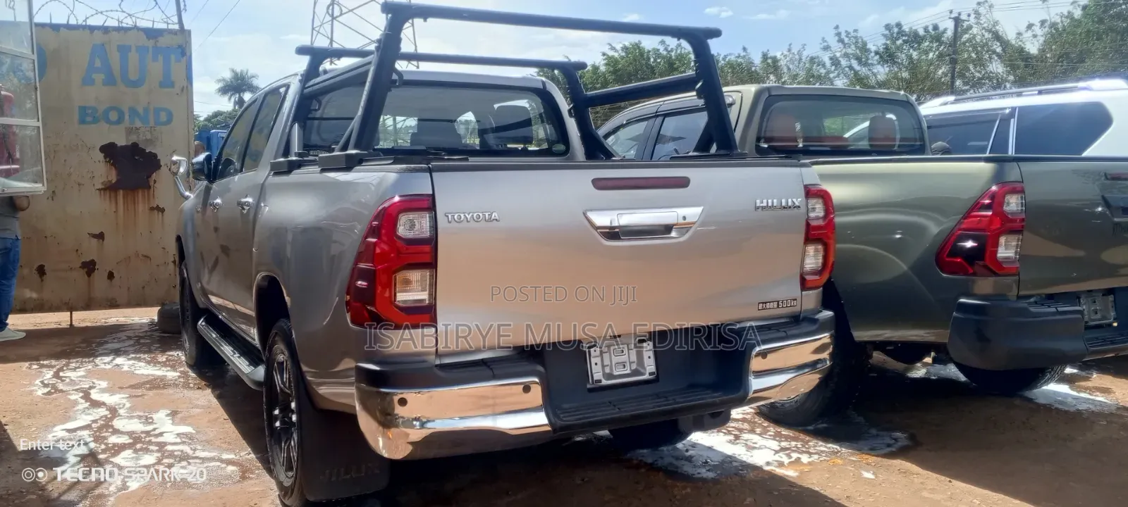Toyota Hilux 2022 Gold