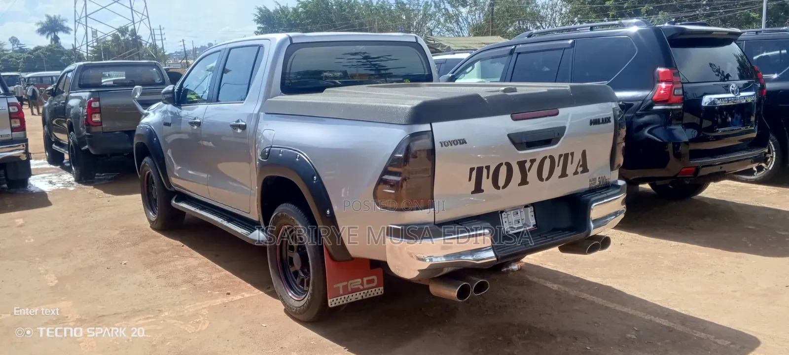 Toyota Hilux 2025 Silver