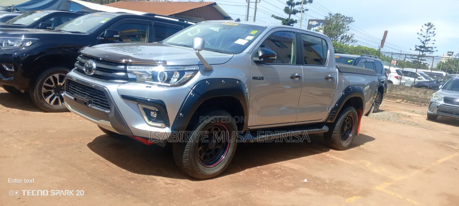 Toyota Hilux 2025 Silver